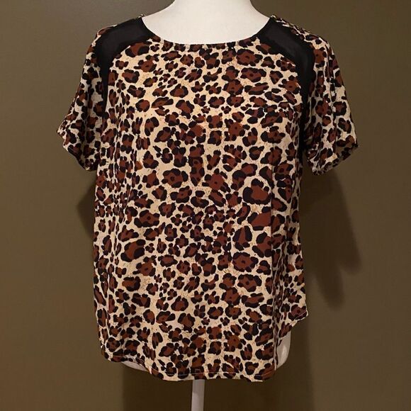 Timing Leopard Shirt  - Picture 2 of 11